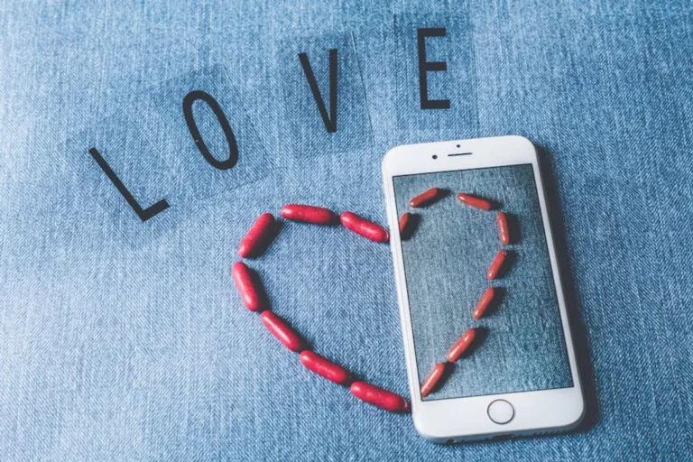 Loveshyari Review: What It Is, Features, Safety, and Alternatives