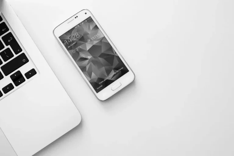 Mobile vs Desktop SEO Tracking