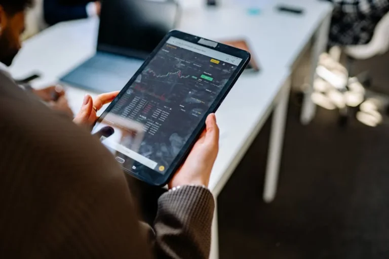Real-time Financial Updates: Complete Guide, Meaning, Uses, and Key Details